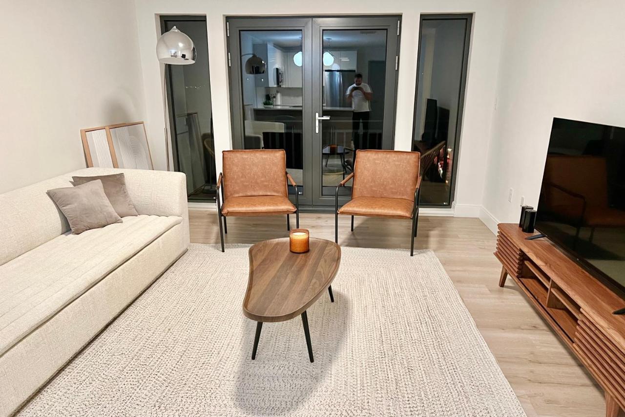 Modern 2 Bed Furnished Apartment In Quincy Bagian luar foto