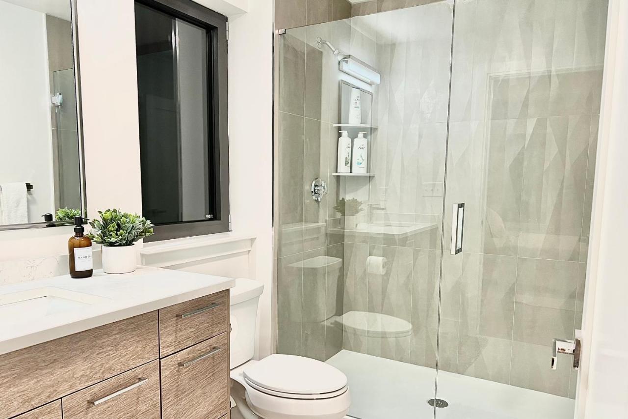 Modern 2 Bed Furnished Apartment In Quincy Bagian luar foto